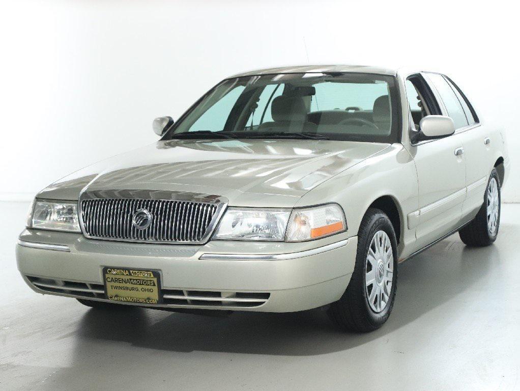 used 2005 Mercury Grand Marquis car, priced at $8,999
