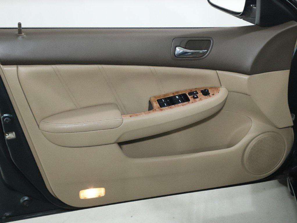 used 2004 Honda Accord car, priced at $6,799