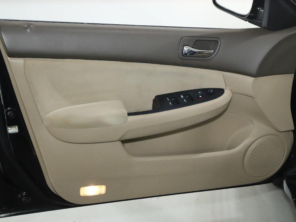 used 2006 Honda Accord car, priced at $9,999