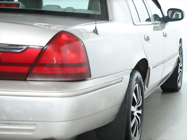 used 2005 Mercury Grand Marquis car, priced at $9,499