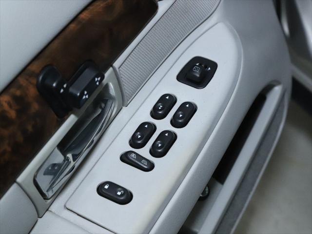 used 2005 Mercury Grand Marquis car, priced at $9,499