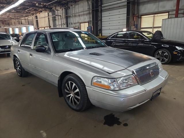 used 2005 Mercury Grand Marquis car, priced at $9,999