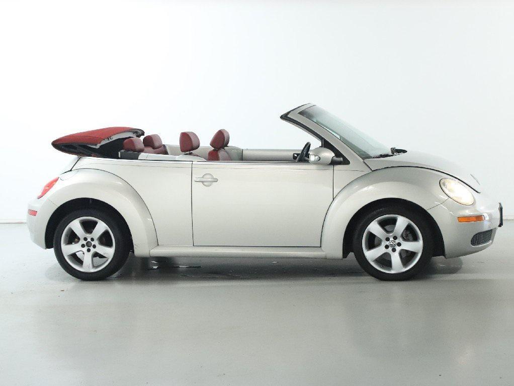 used 2009 Volkswagen New Beetle car, priced at $9,999