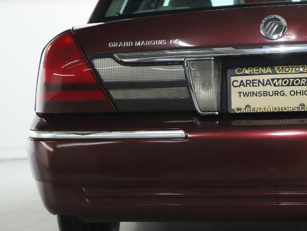 used 2007 Mercury Grand Marquis car, priced at $7,999
