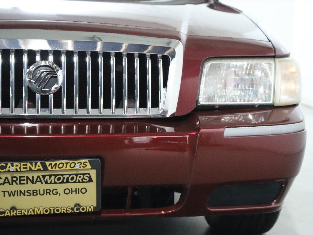 used 2007 Mercury Grand Marquis car, priced at $7,999