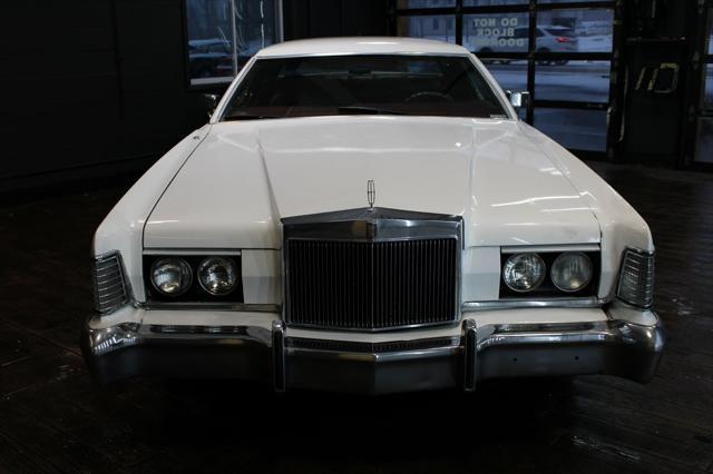 used 1972 Lincoln Continental car, priced at $6,599