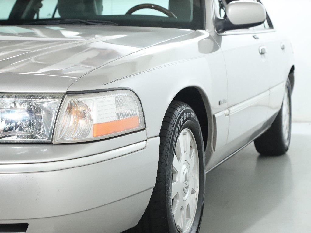 used 2005 Mercury Grand Marquis car, priced at $9,999