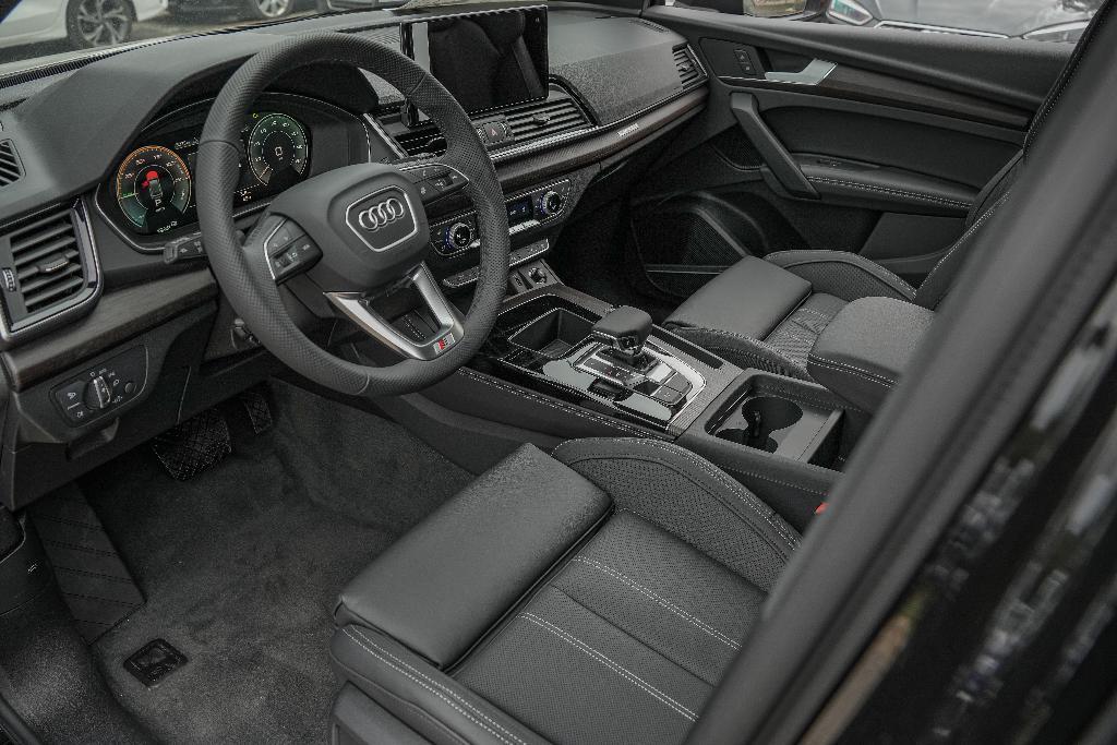 new 2025 Audi Q5 car, priced at $67,885