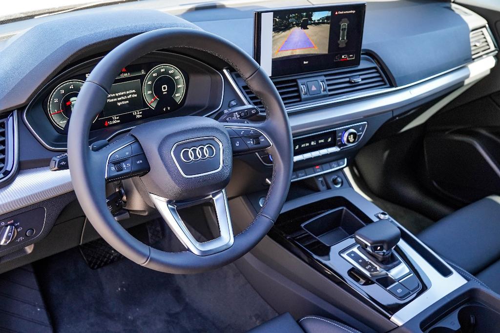 new 2025 Audi Q5 car, priced at $49,800