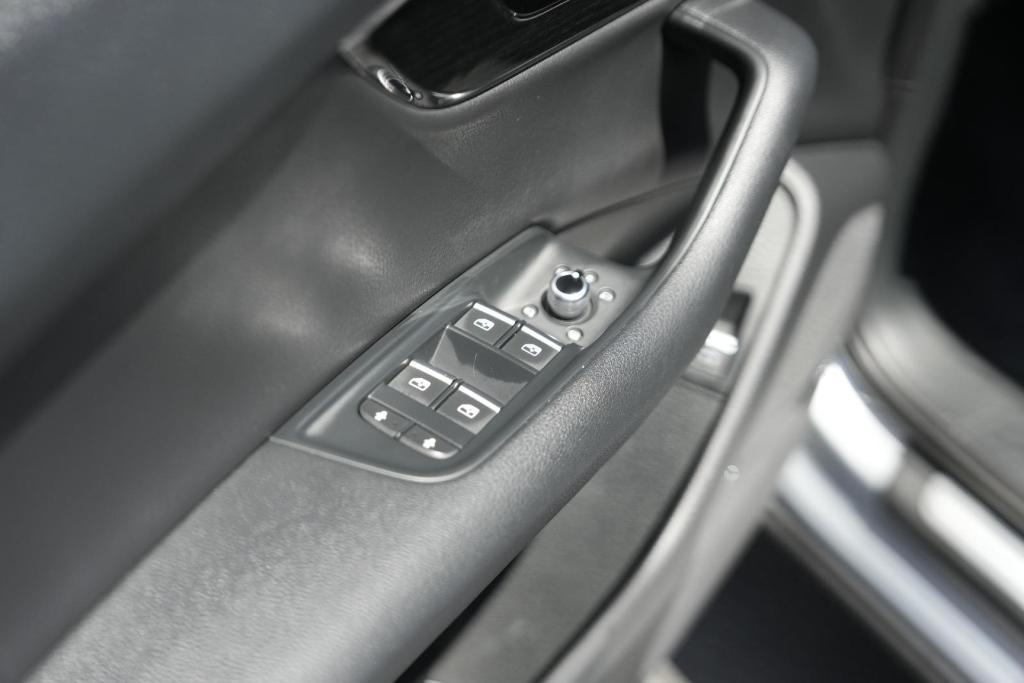used 2019 Audi Q7 car, priced at $21,489