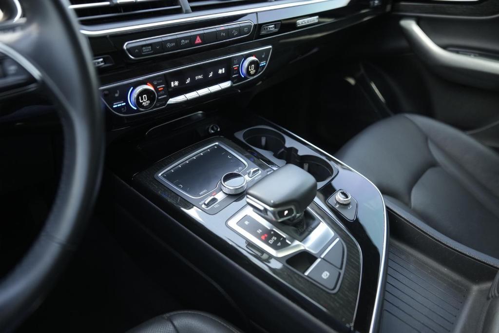 used 2019 Audi Q7 car, priced at $21,489