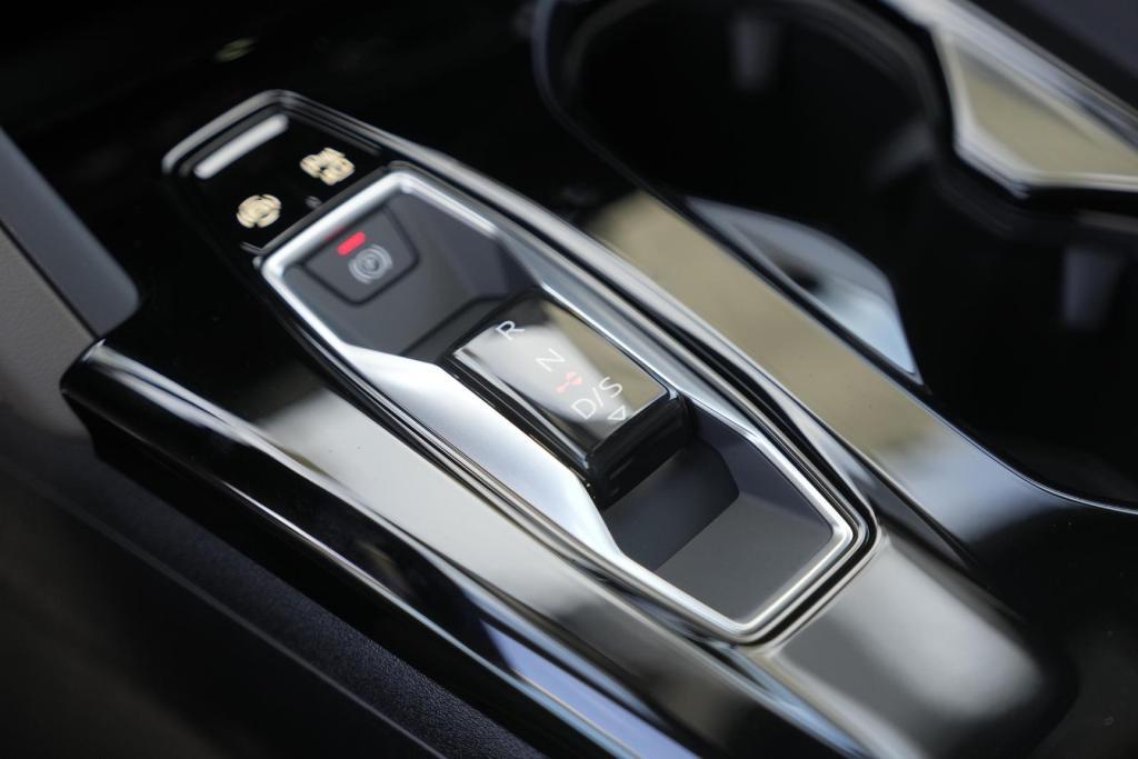 new 2025 Audi Q5 car, priced at $58,542