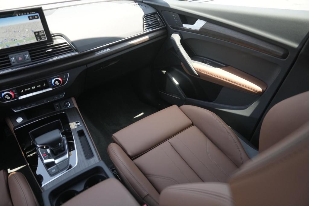 new 2025 Audi Q5 car, priced at $62,528