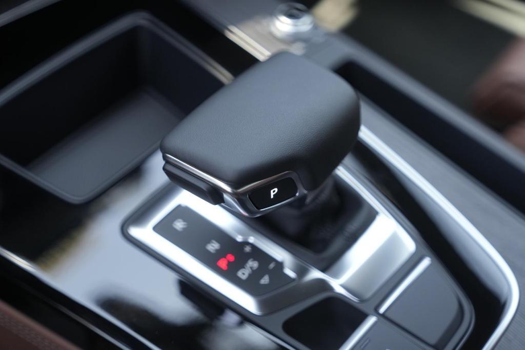 new 2025 Audi Q5 car, priced at $62,528