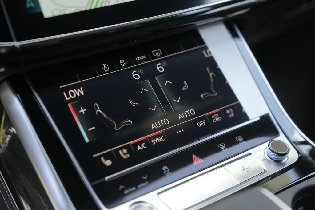 new 2025 Audi Q7 car, priced at $65,754