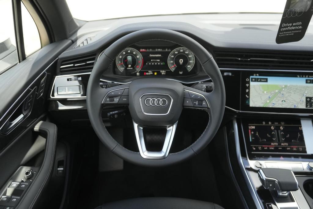 new 2025 Audi Q7 car, priced at $65,754