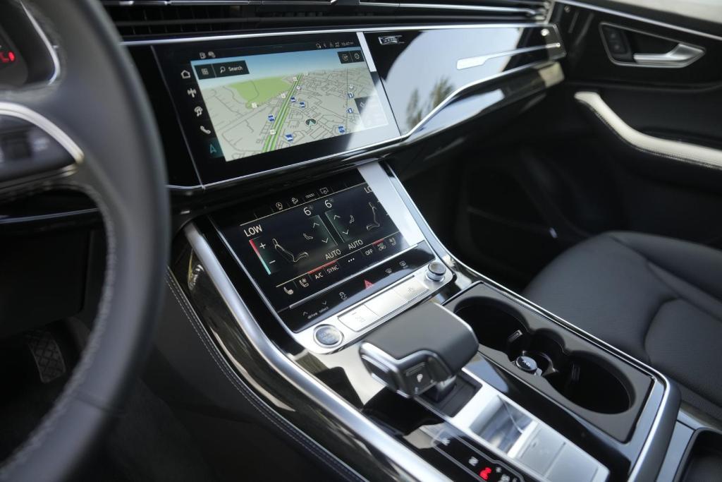 new 2025 Audi Q7 car, priced at $65,754
