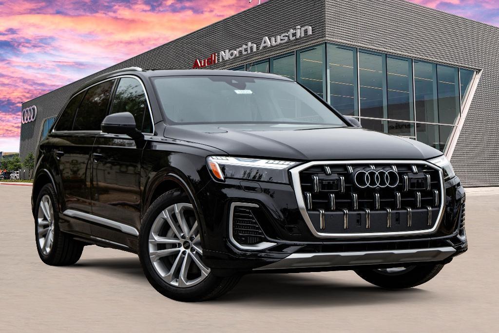 new 2025 Audi Q7 car, priced at $70,095