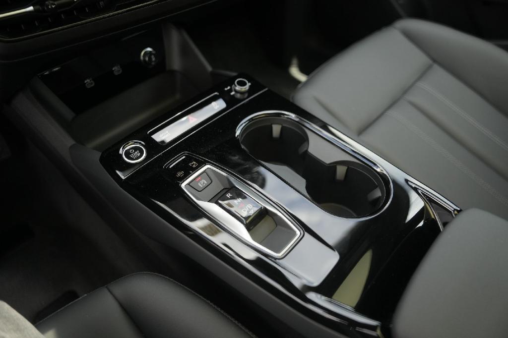 new 2025 Audi A6 e-tron car, priced at $64,913