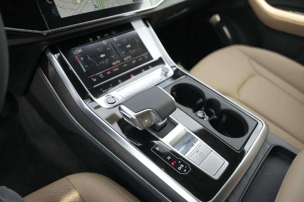 new 2025 Audi Q7 car, priced at $73,038