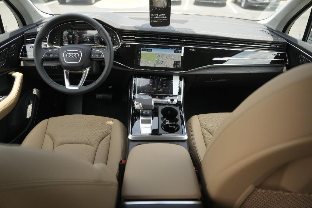 new 2025 Audi Q7 car, priced at $73,038