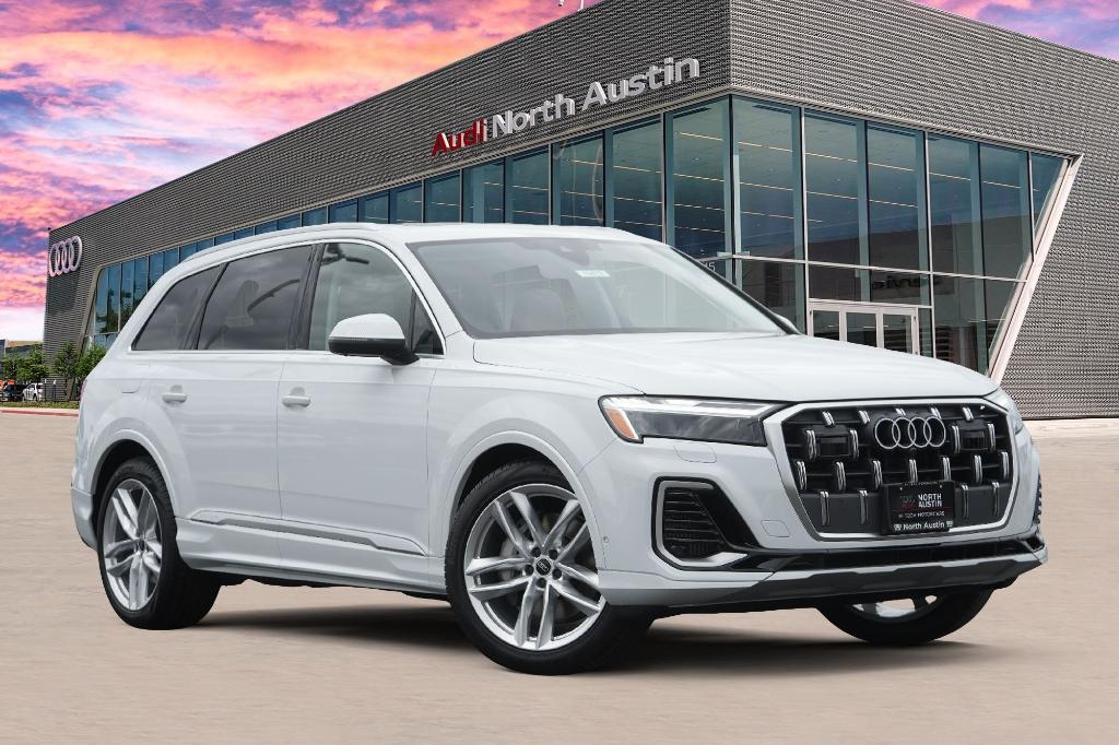 new 2025 Audi Q7 car, priced at $72,029