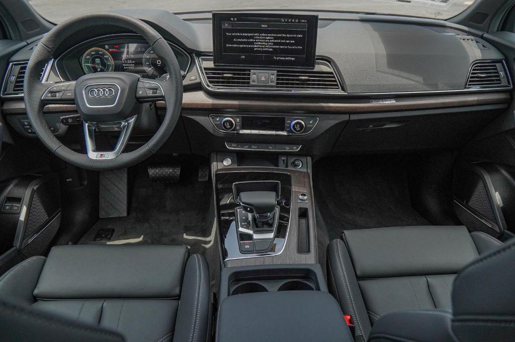 new 2025 Audi Q5 car, priced at $61,765