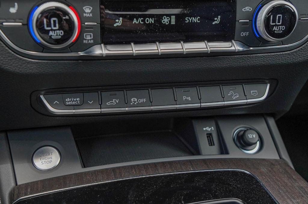 new 2025 Audi Q5 car, priced at $61,765
