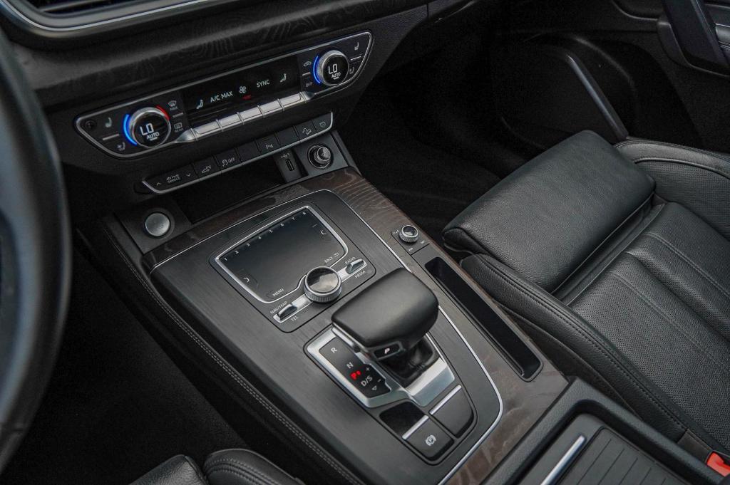 used 2020 Audi Q5 e car, priced at $31,521