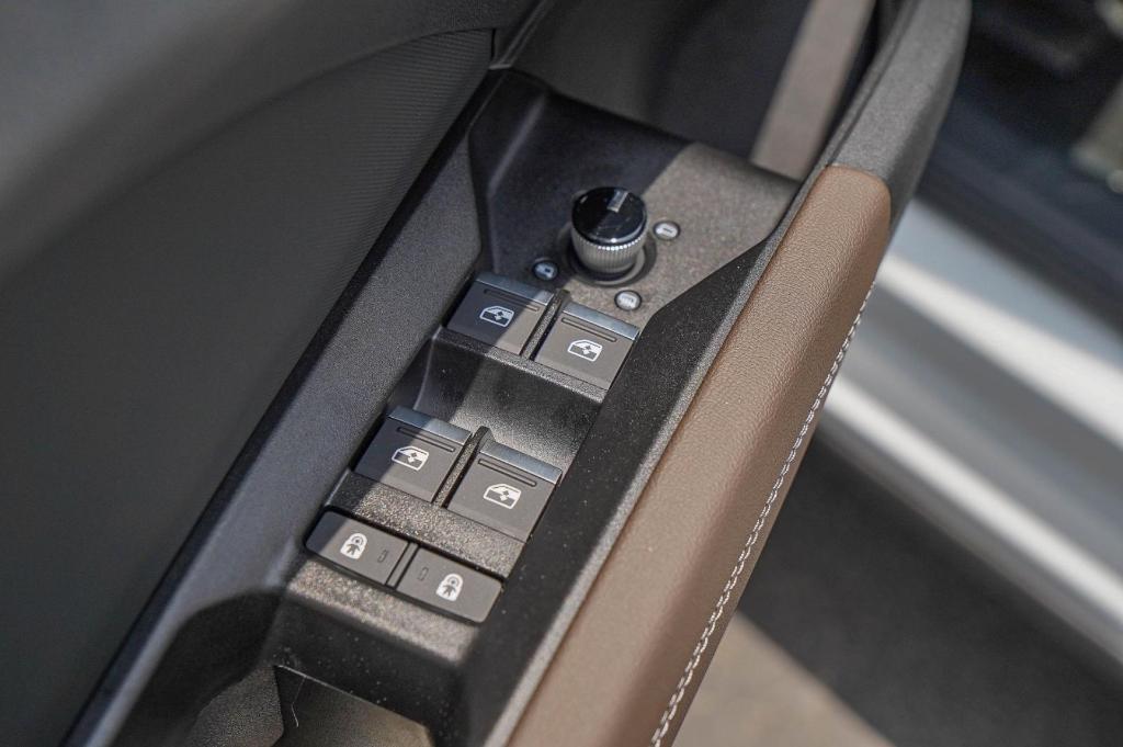 new 2025 Audi Q4 e-tron car, priced at $48,599