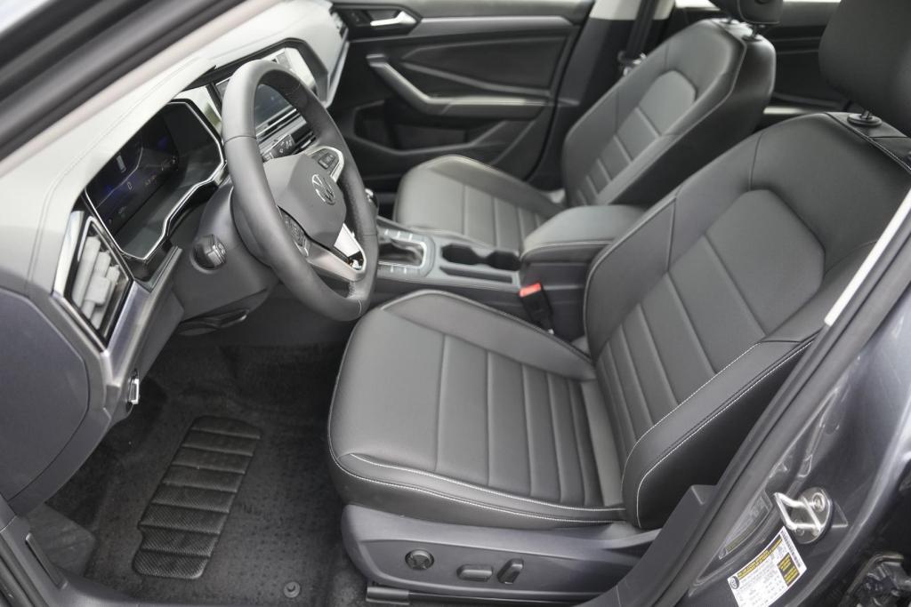 used 2024 Volkswagen Jetta car, priced at $25,397