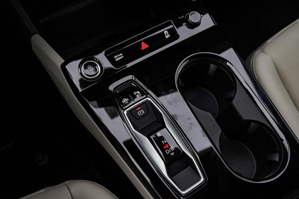 new 2025 Audi Q6 e-tron car, priced at $65,123