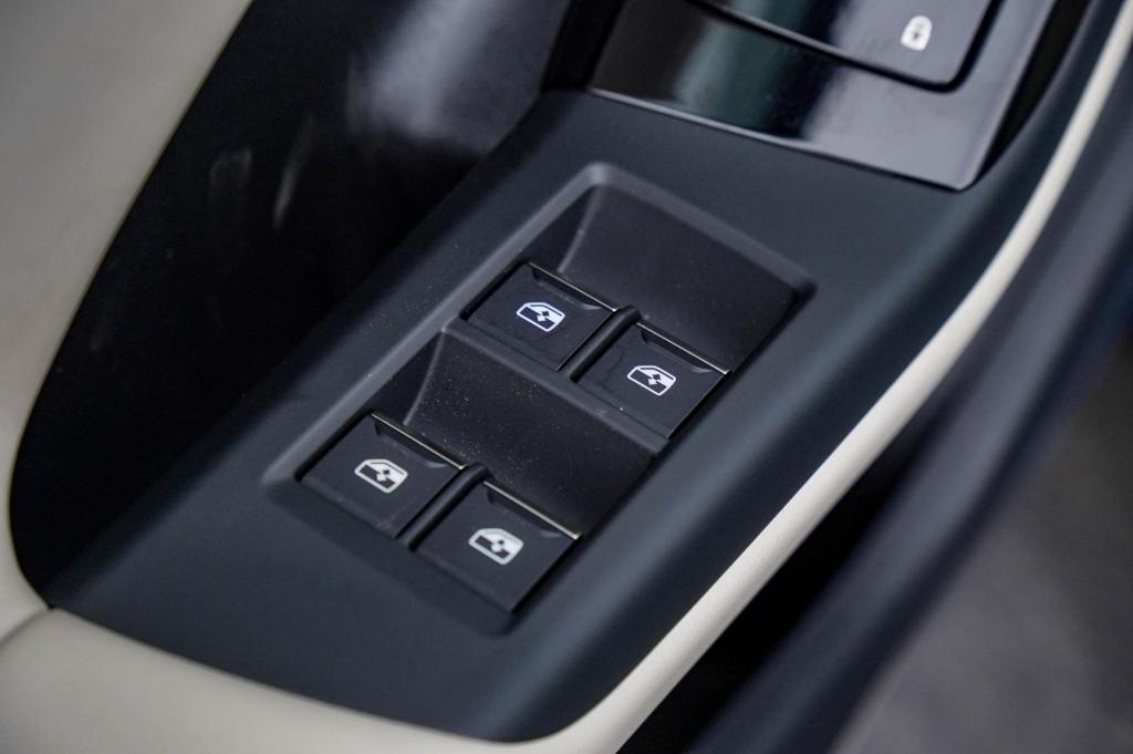 new 2025 Audi Q6 e-tron car, priced at $65,123