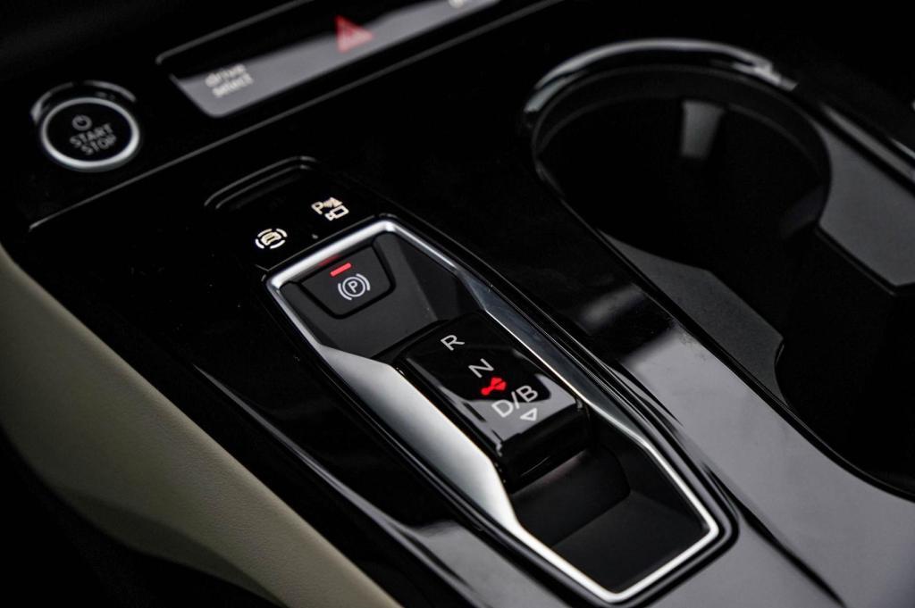 new 2025 Audi Q6 e-tron car, priced at $65,123