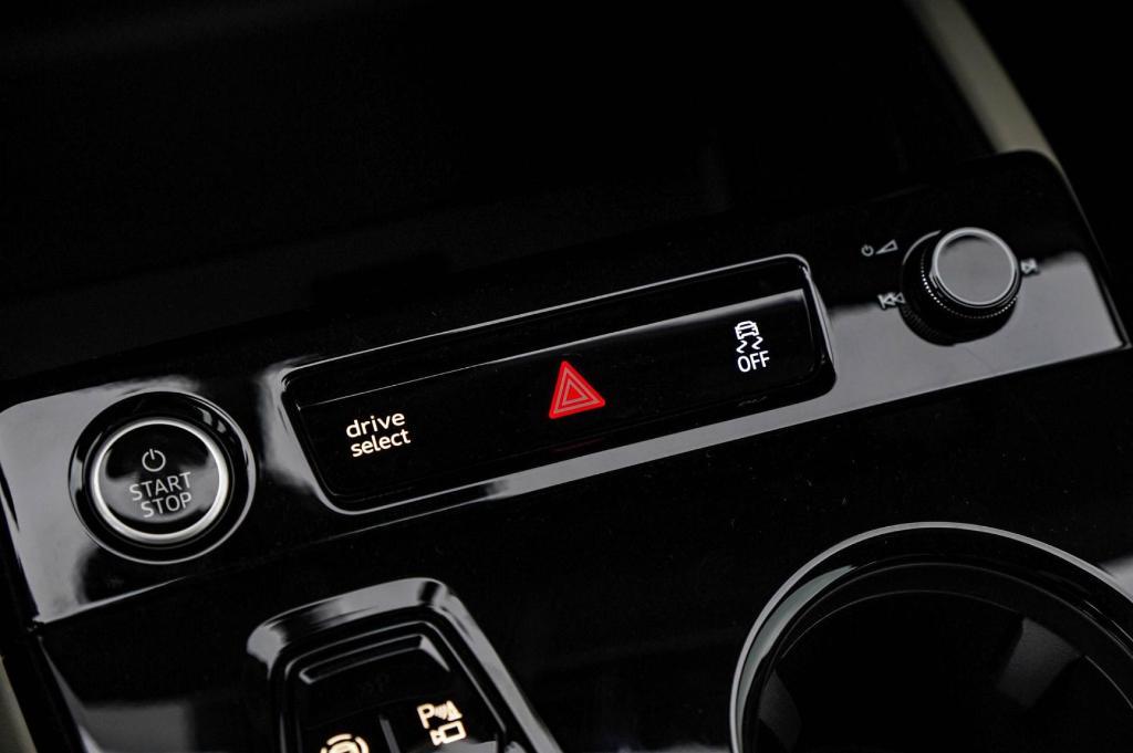 new 2025 Audi Q6 e-tron car, priced at $65,123