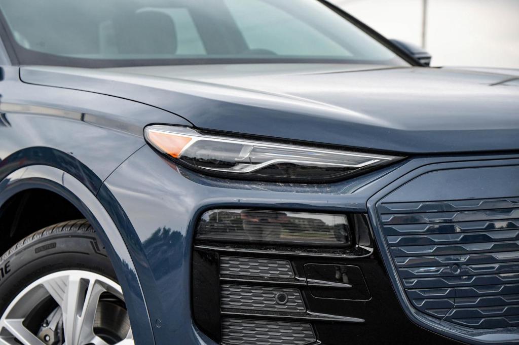 new 2025 Audi Q6 e-tron car, priced at $65,123