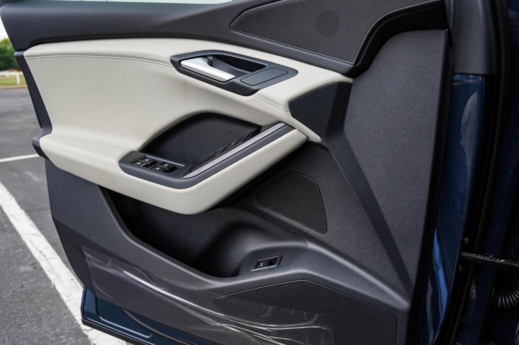new 2025 Audi Q6 e-tron car, priced at $65,123