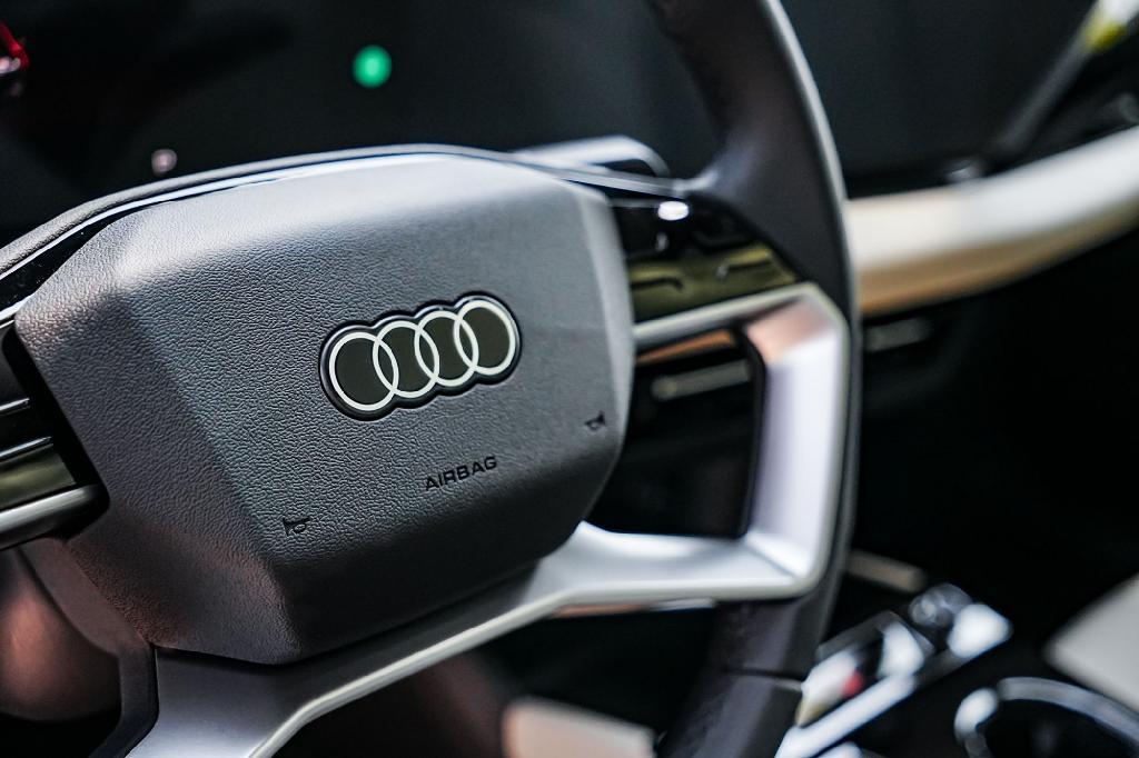 new 2025 Audi A6 e-tron car, priced at $70,042