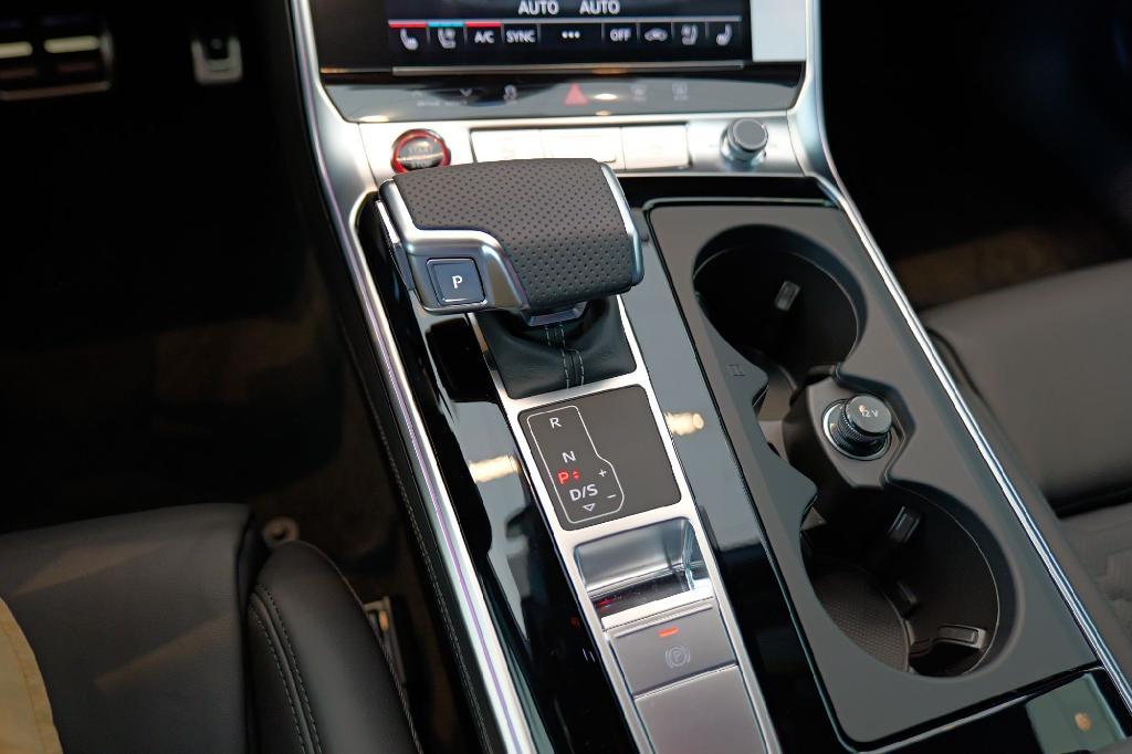 new 2026 Audi RS 6 Avant car, priced at $155,090