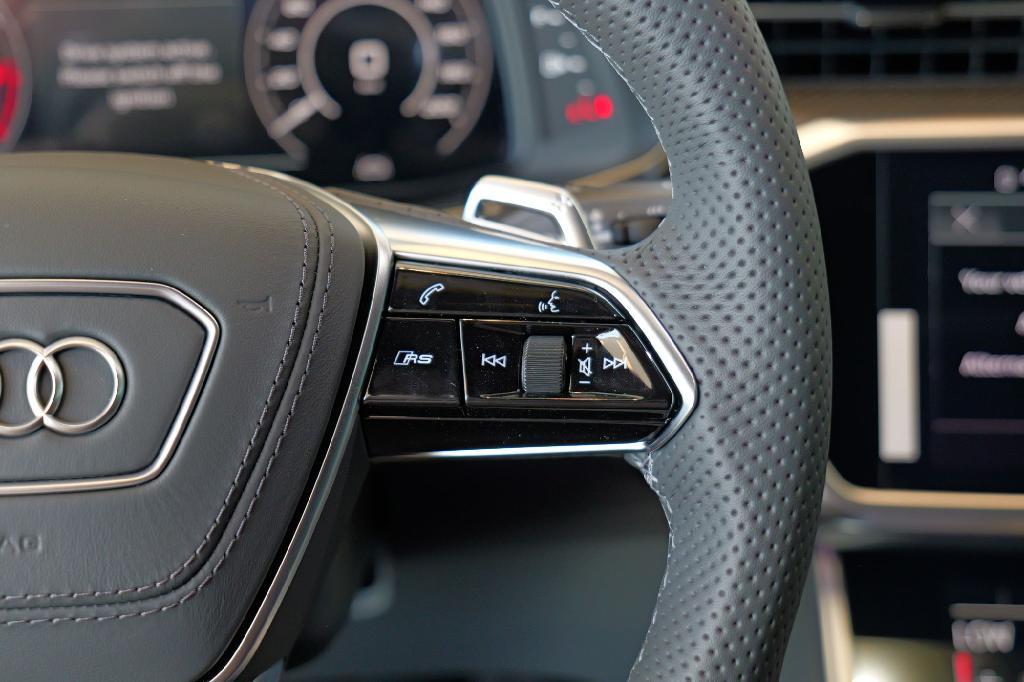 new 2026 Audi RS 6 Avant car, priced at $155,090