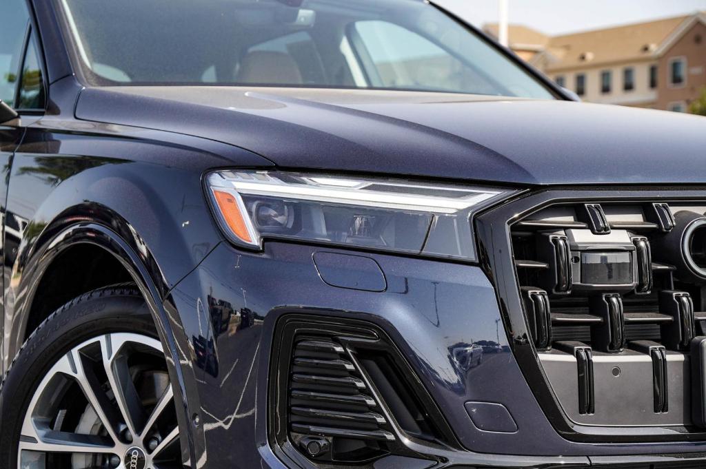 used 2025 Audi Q7 car, priced at $65,988
