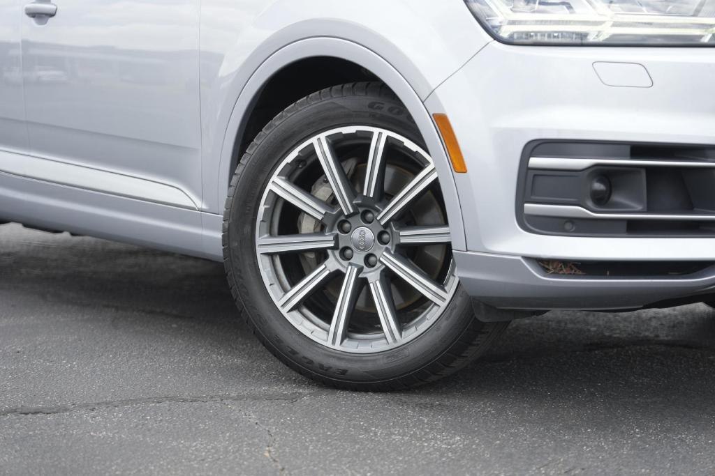 used 2018 Audi Q7 car, priced at $18,293