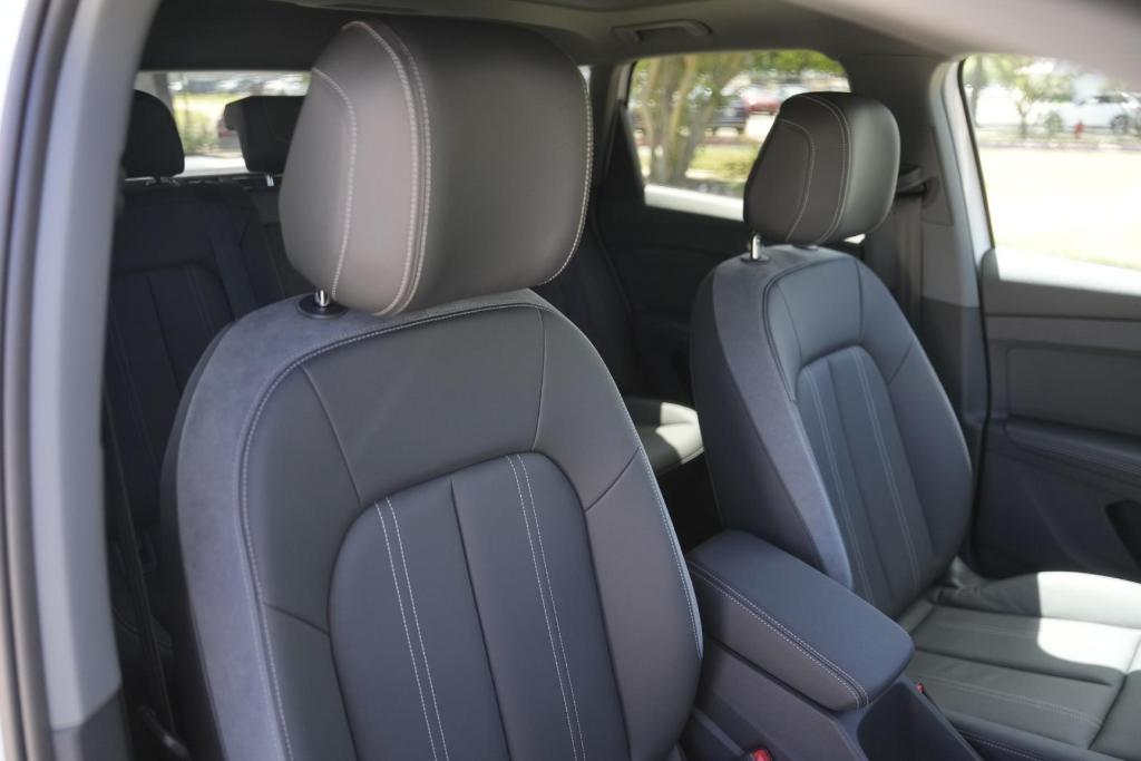 new 2025 Audi Q4 e-tron car, priced at $49,407