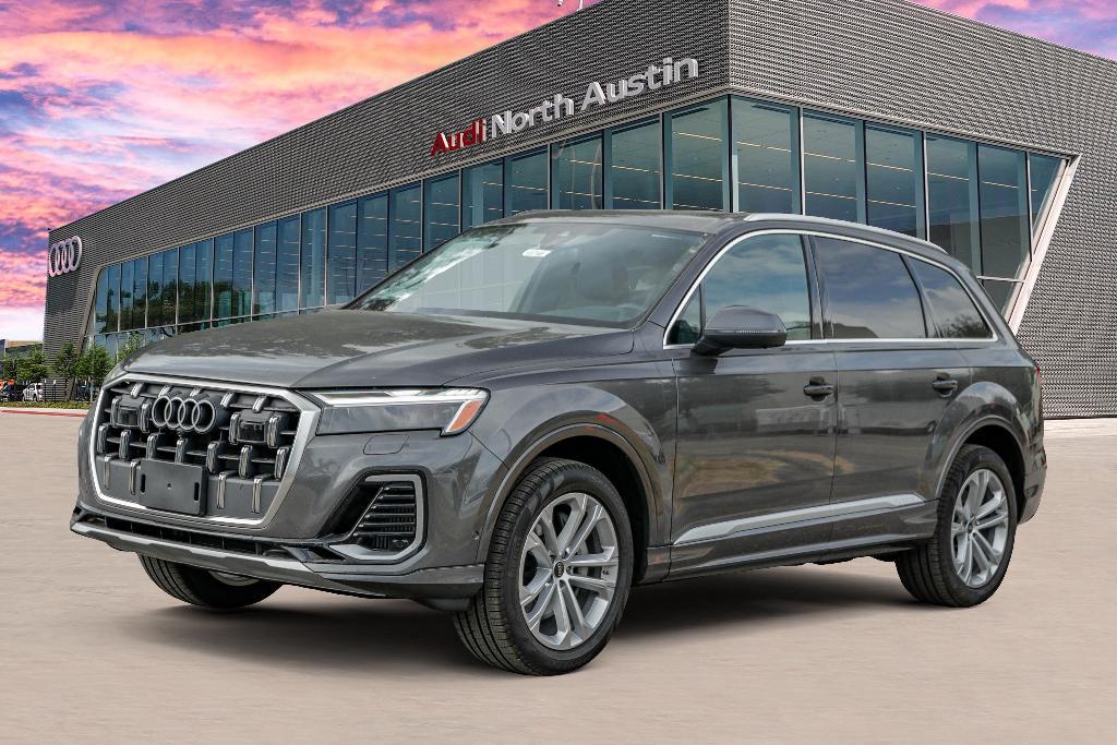 new 2025 Audi Q7 car, priced at $70,095