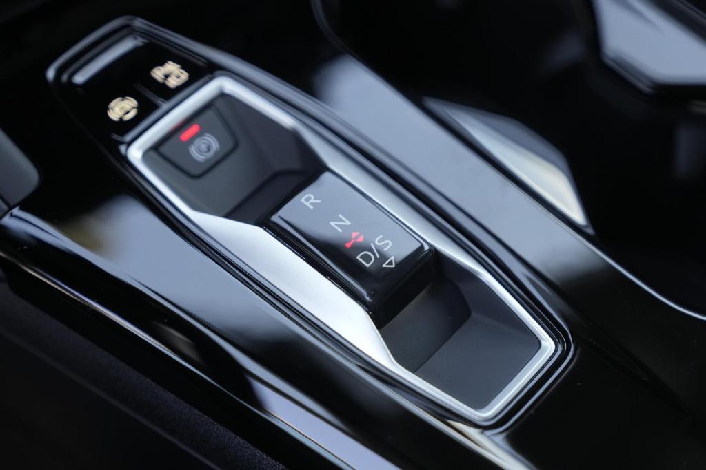 new 2025 Audi Q5 car, priced at $59,155