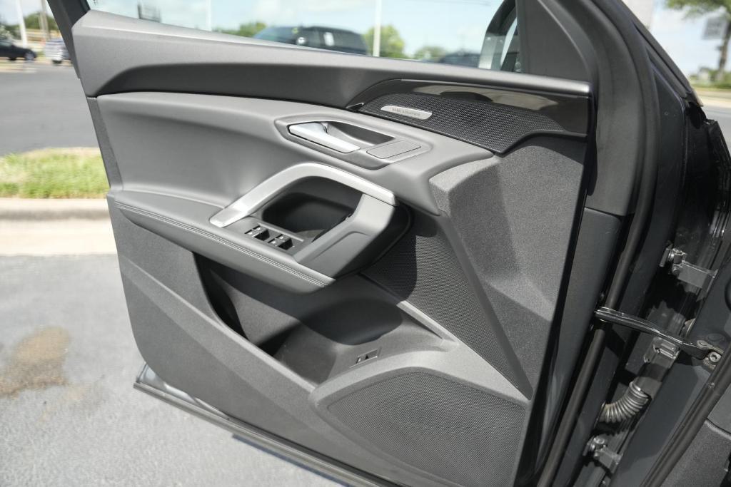 new 2025 Audi Q5 car, priced at $59,155