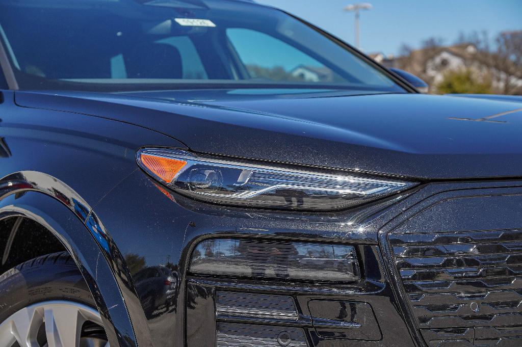 new 2025 Audi Q6 e-tron car, priced at $67,341