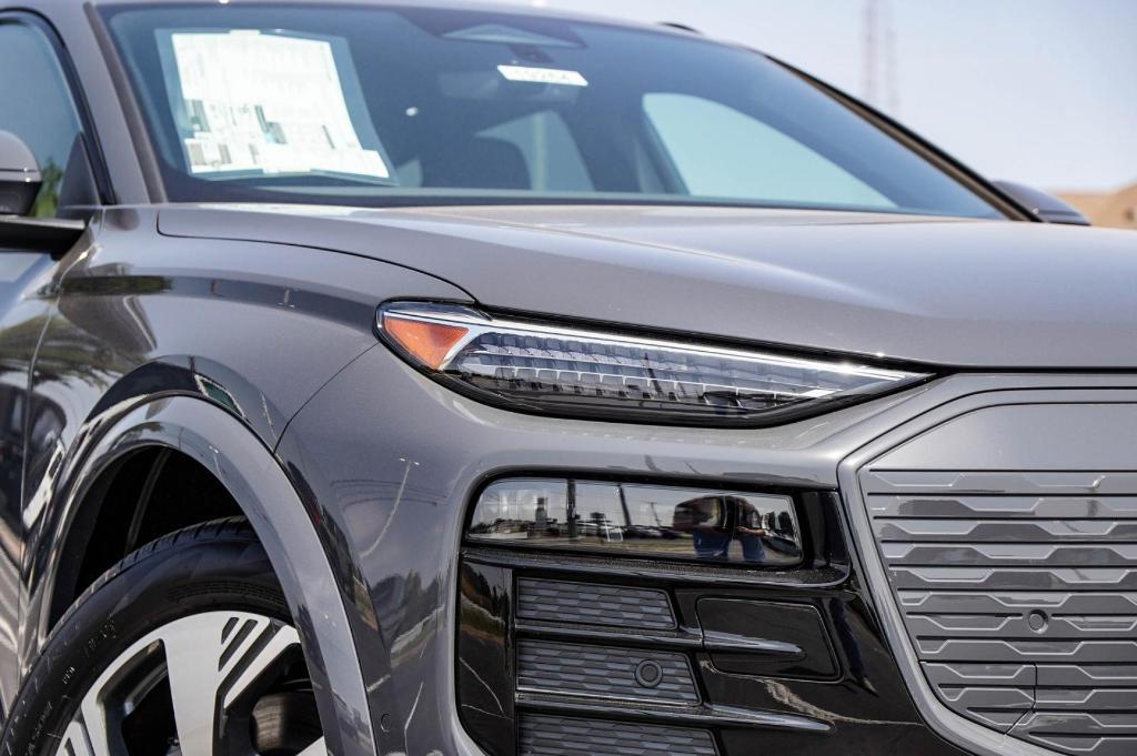 new 2025 Audi Q6 e-tron car, priced at $70,053