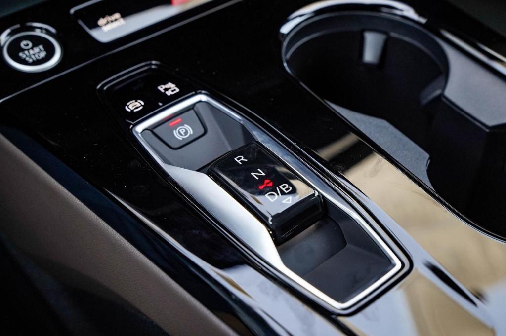 new 2025 Audi Q6 e-tron car, priced at $70,053