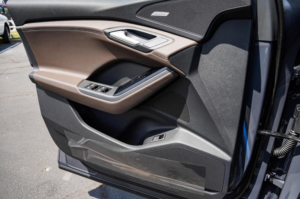 new 2025 Audi Q6 e-tron car, priced at $70,053